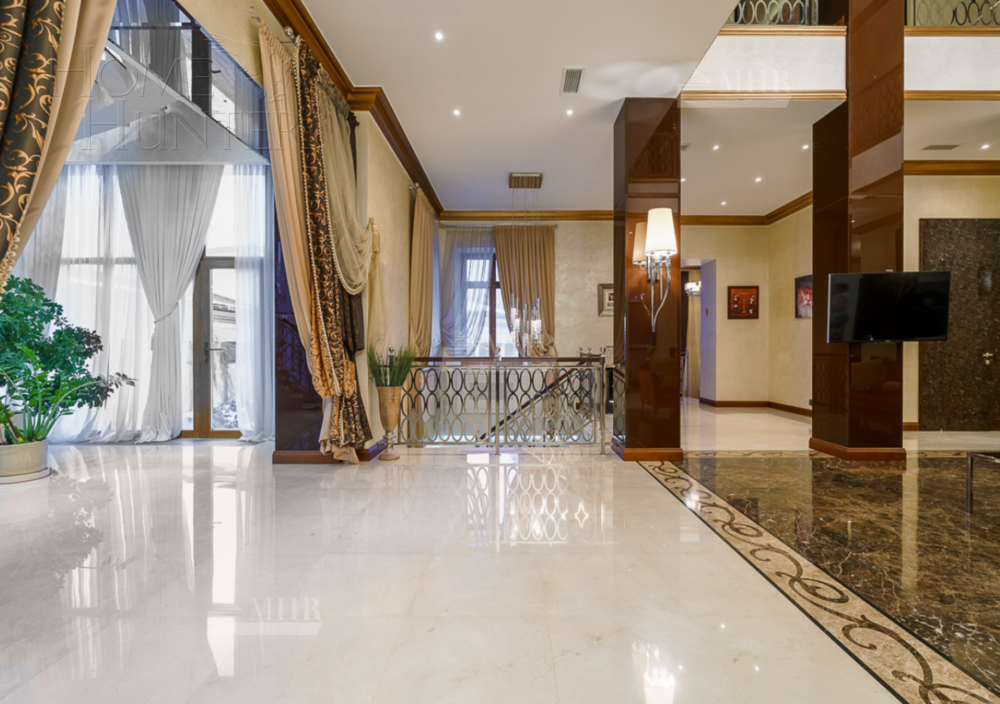 2-этажный коттедж 1 250 м² с отделкой