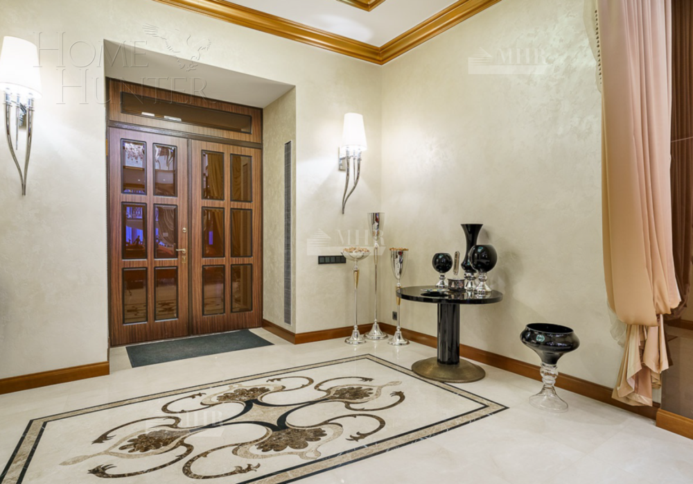 2-этажный коттедж 1 250 м² с отделкой