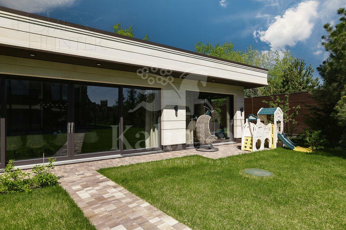 2-этажный коттедж 1 145 м² с отделкой