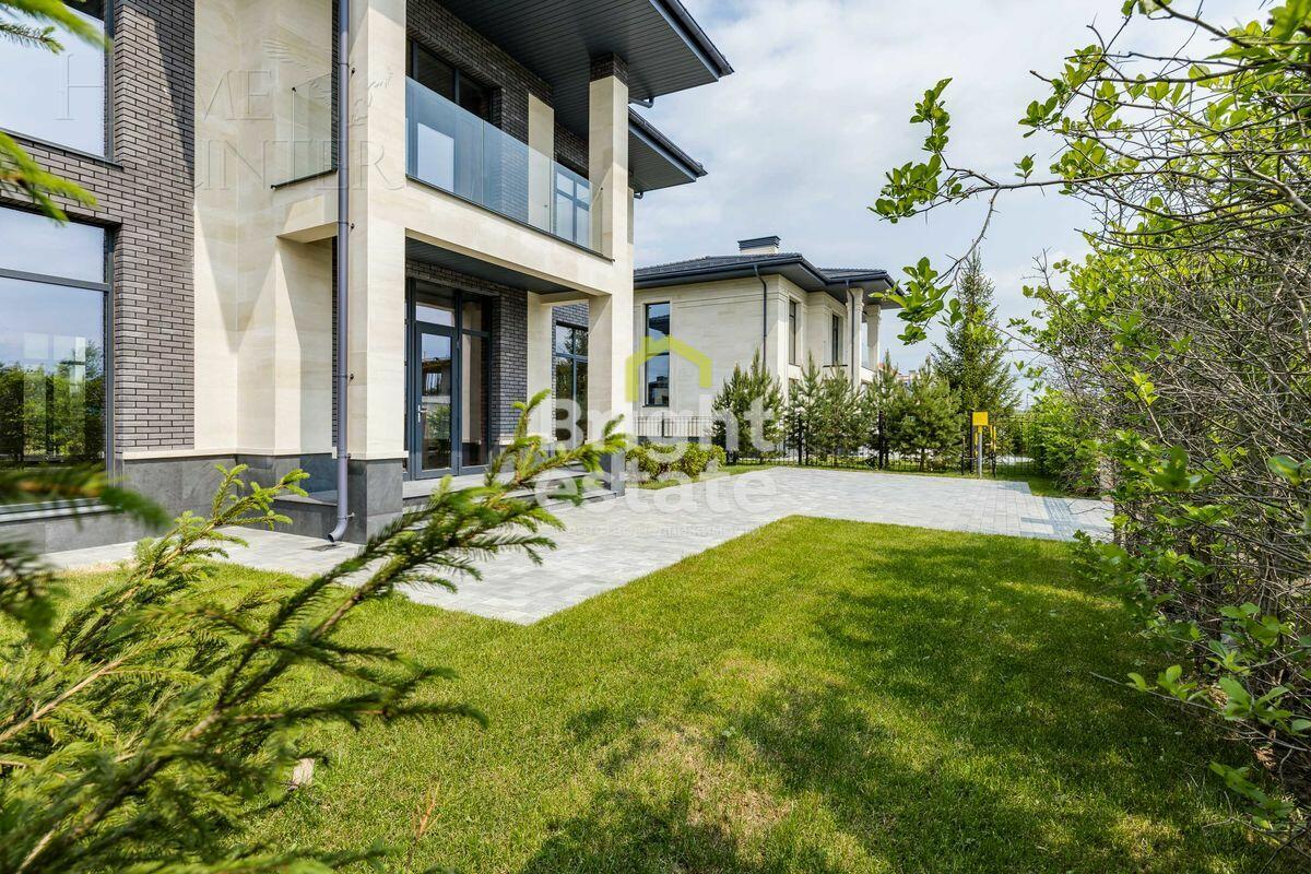 2-этажный коттедж 307 м² без отделки