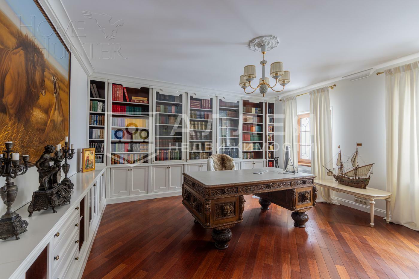 2-этажный коттедж 440 м² с отделкой