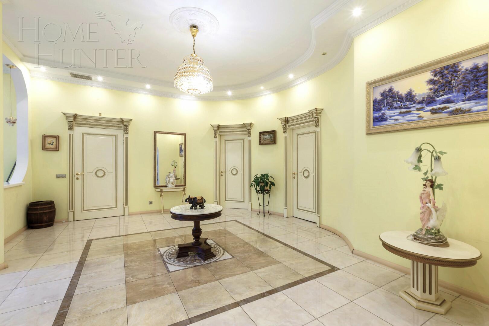 2-этажный коттедж 560 м² с отделкой