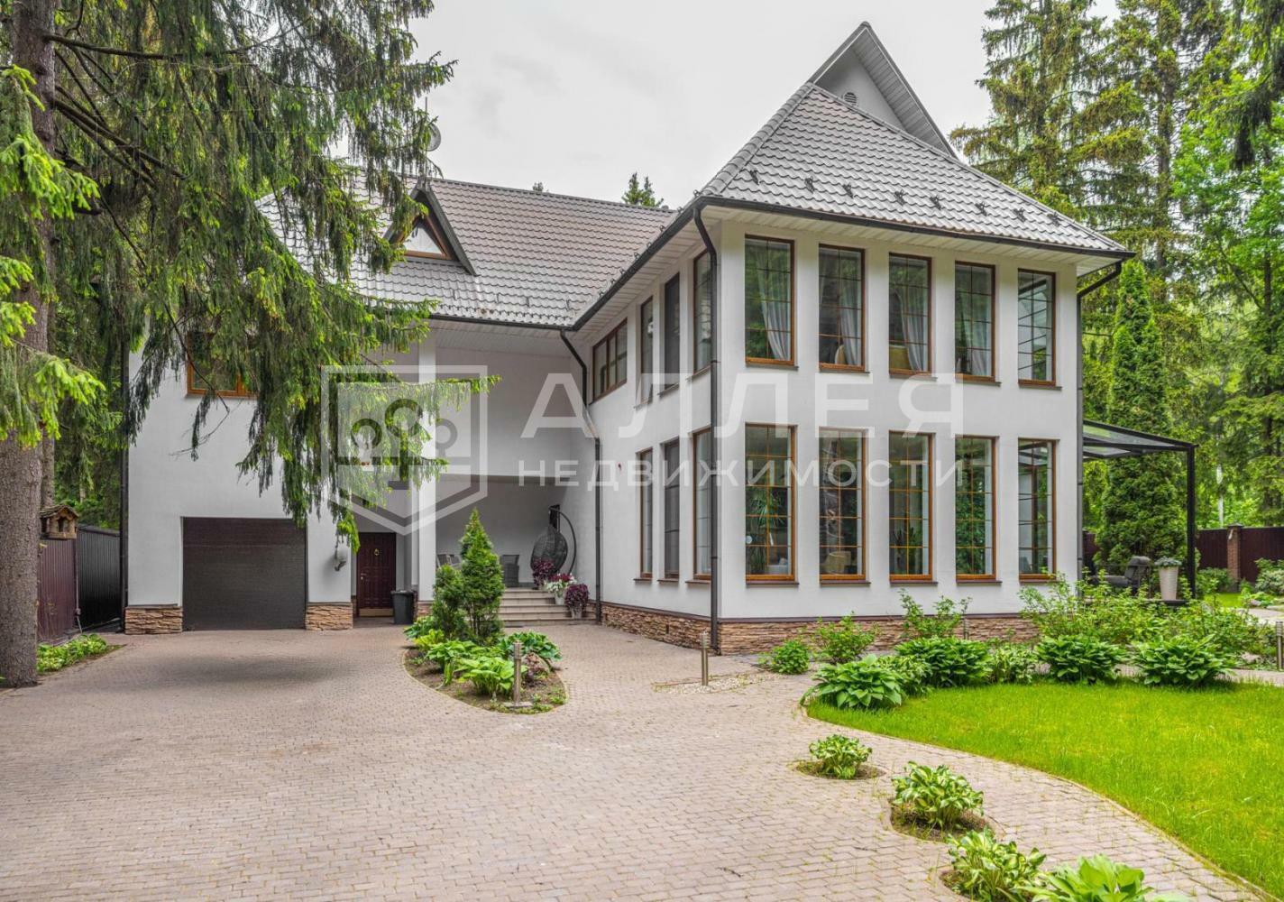 2-этажный коттедж 440 м² с отделкой