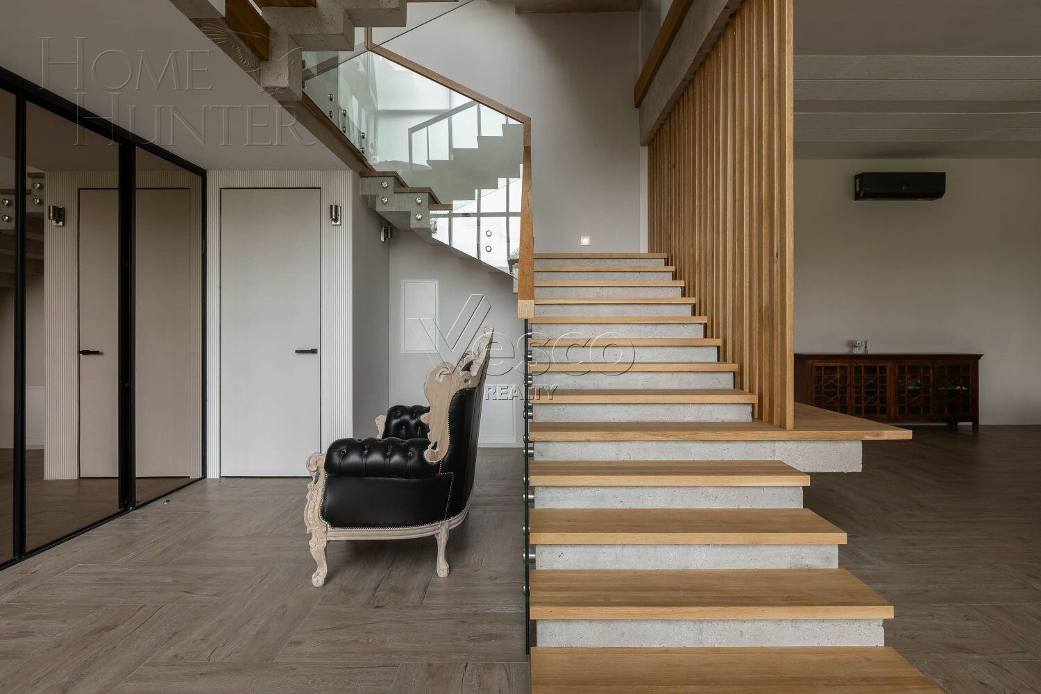 2-этажный коттедж 800 м² без отделки