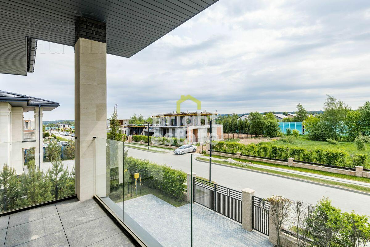 2-этажный коттедж 307 м² без отделки