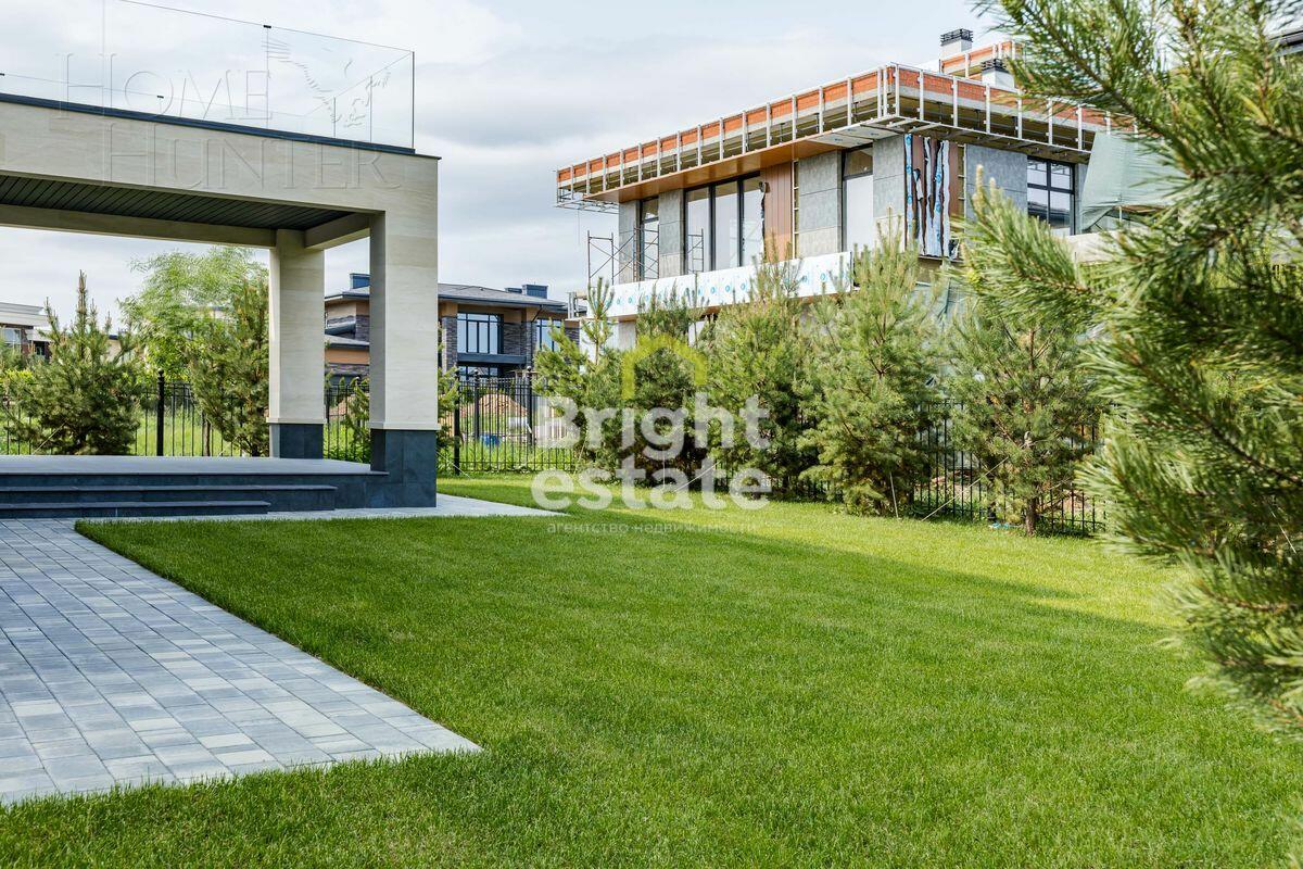 2-этажный коттедж 307 м² без отделки