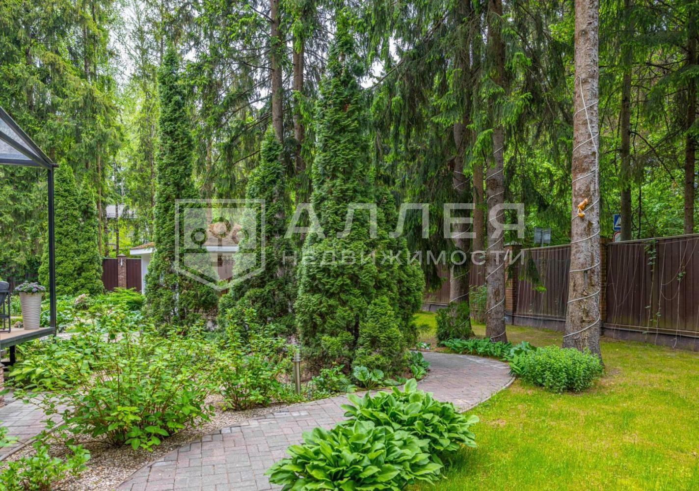 2-этажный коттедж 440 м² с отделкой