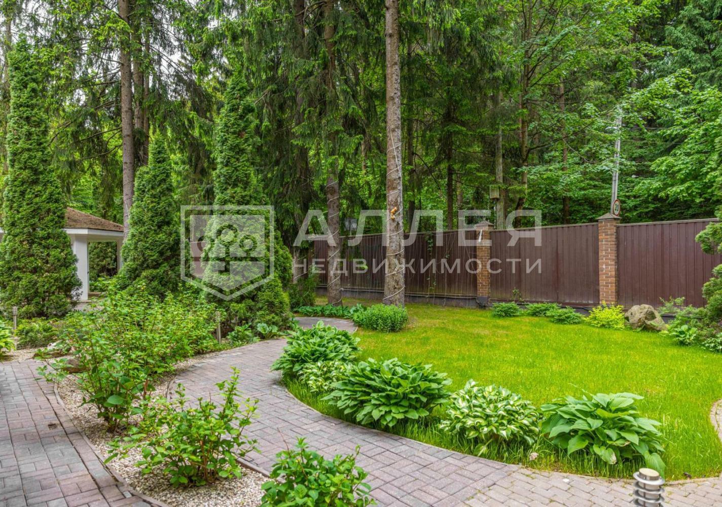 2-этажный коттедж 440 м² с отделкой