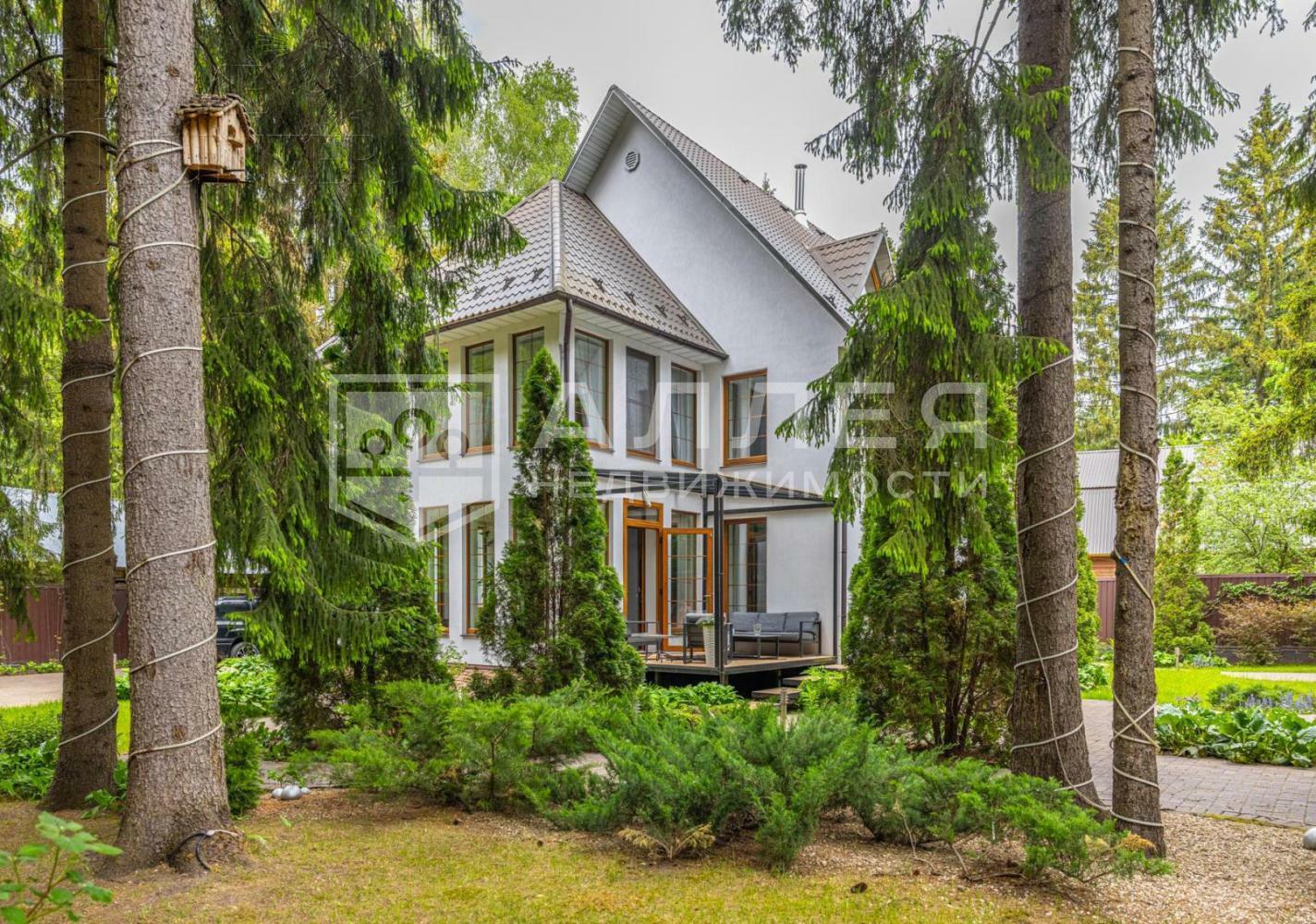 2-этажный коттедж 440 м² с отделкой