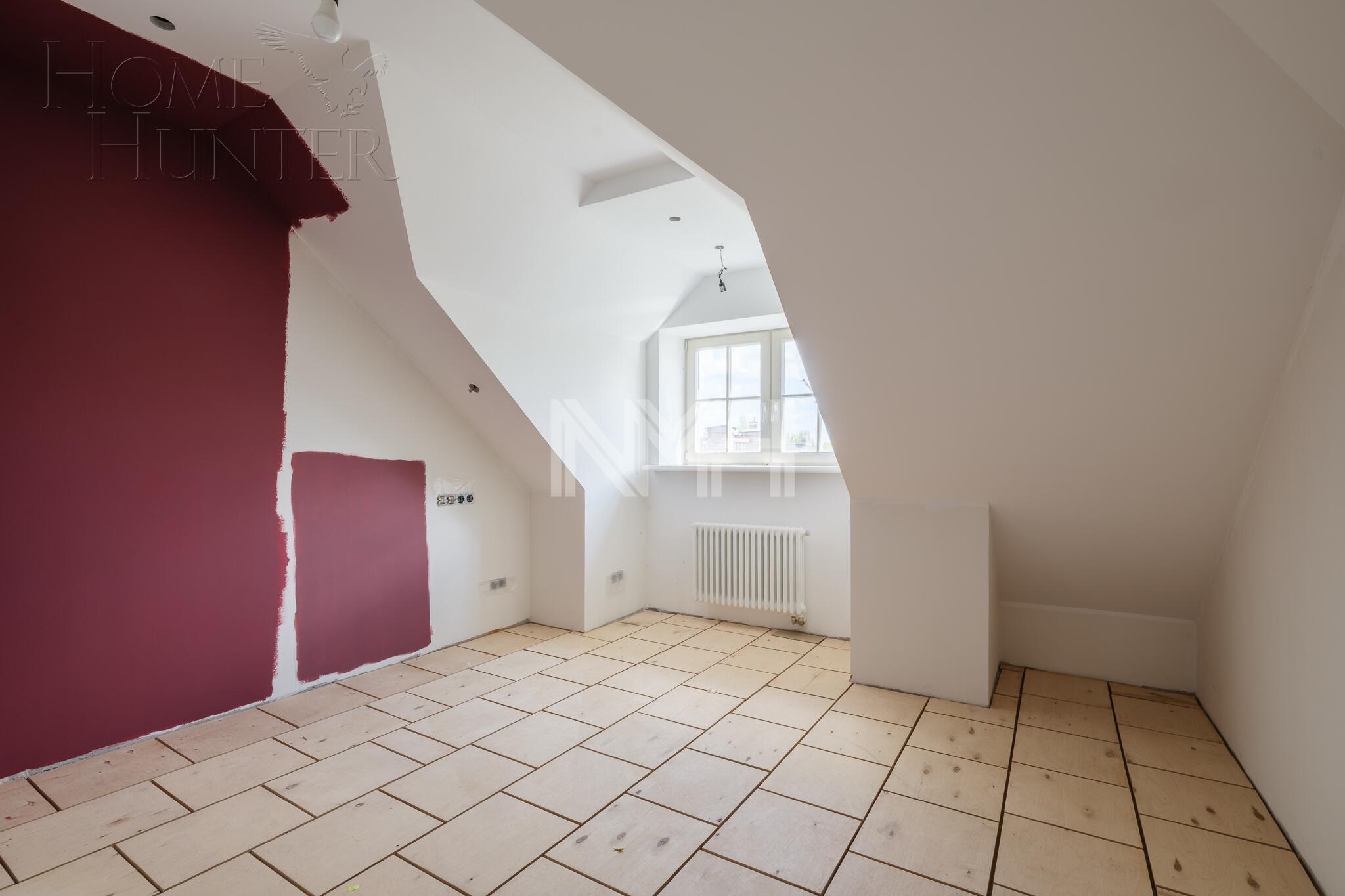 3-этажный коттедж 2 200 м² без отделки