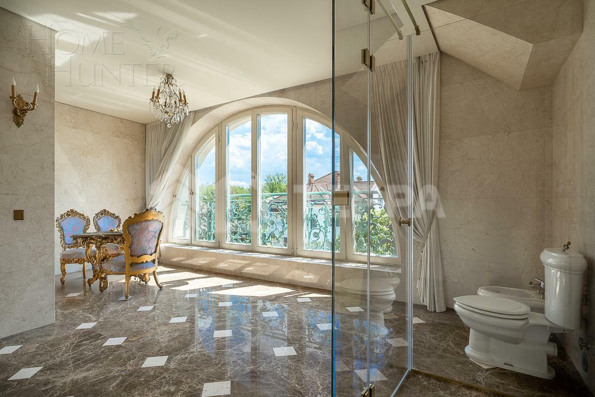 3-этажный коттедж 1 645 м² с отделкой