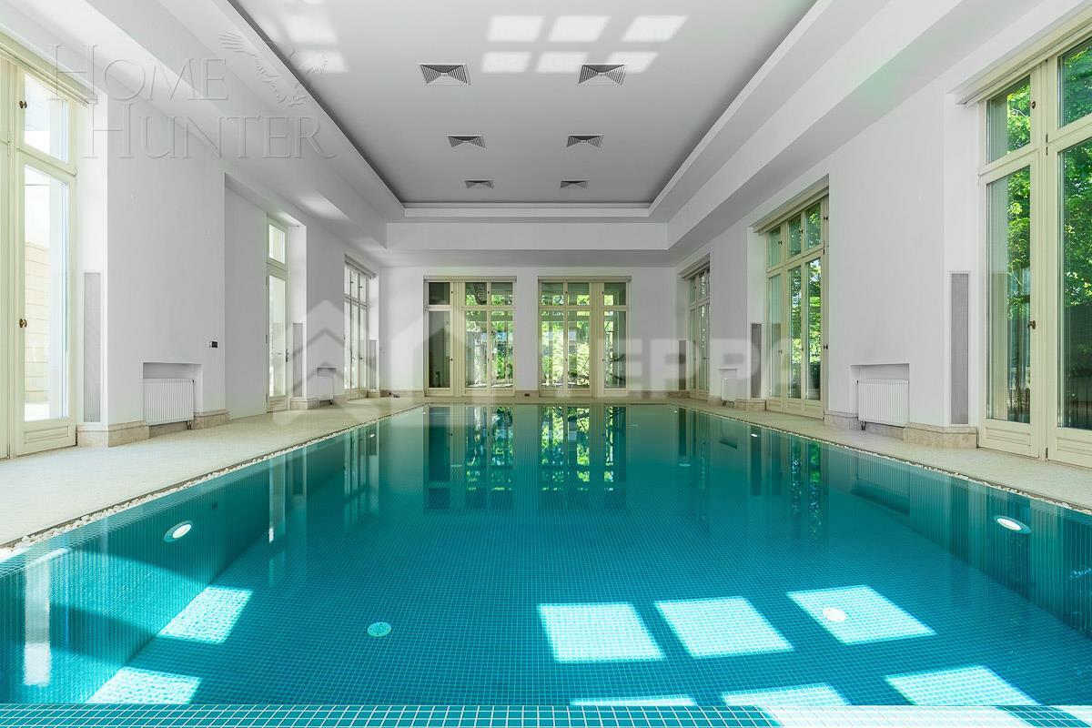 3-этажный коттедж 1 645 м² с отделкой