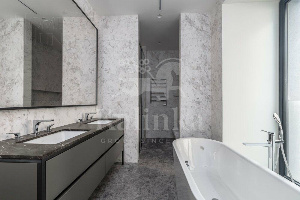 3-КОМН. КВАРТИРА С ОТДЕЛКОЙ 156 М² НА 2 ЭТАЖЕ