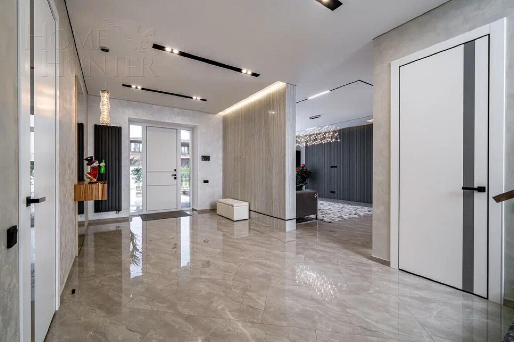2-этажный коттедж 600 м² с отделкой