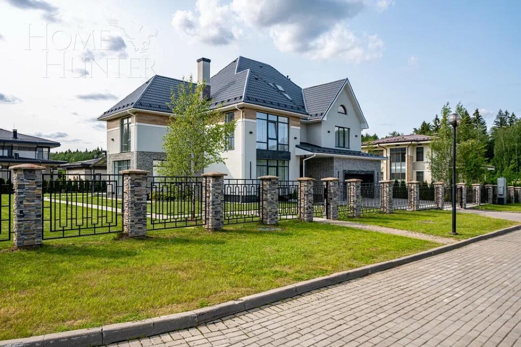 2-этажный коттедж 600 м² с отделкой