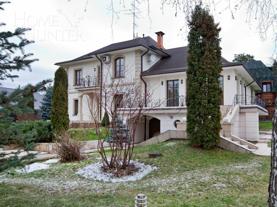 2-этажный коттедж 650 м² с отделкой