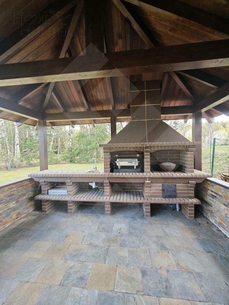 3-этажный коттедж 900 м² с отделкой