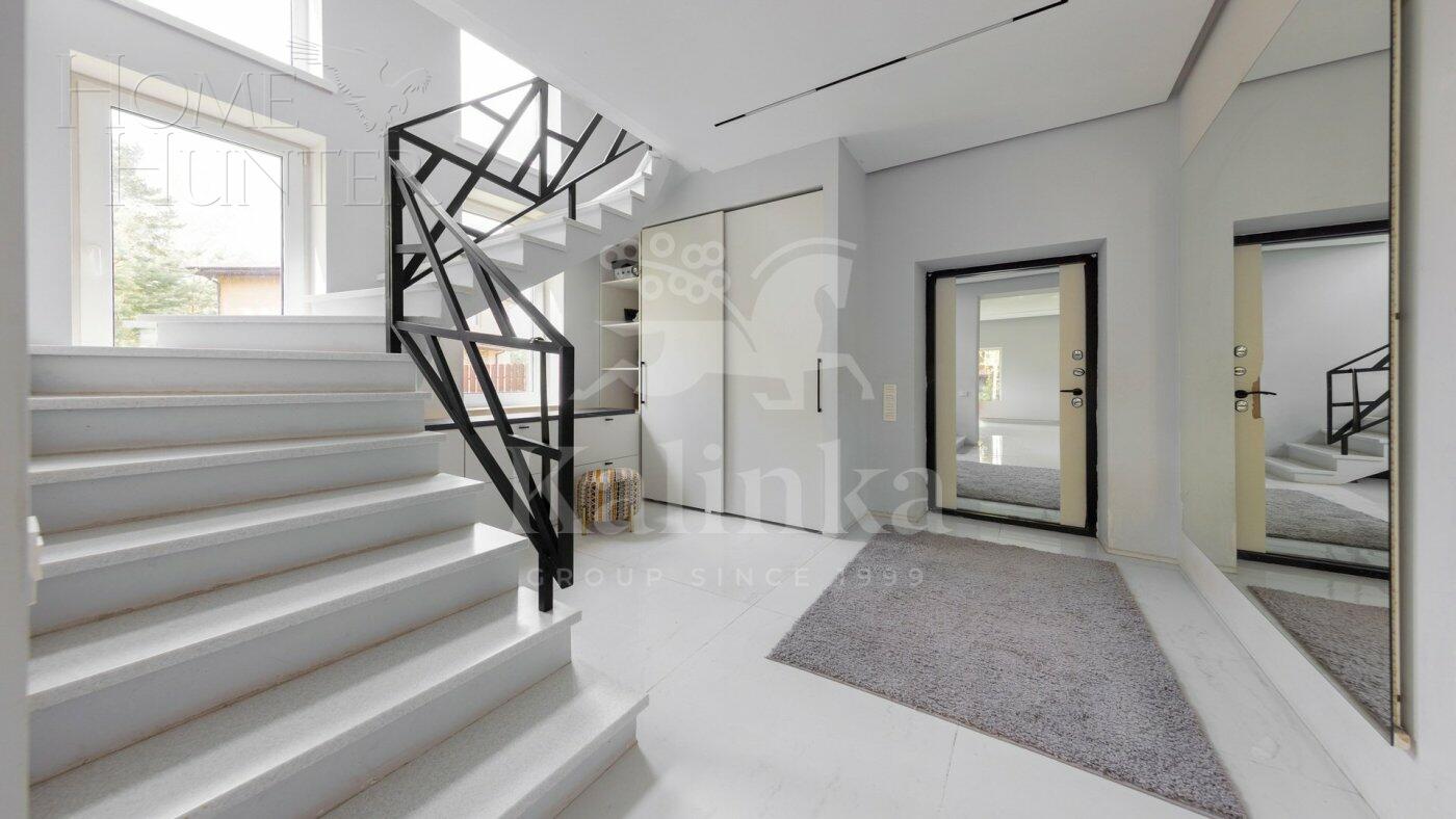 2-этажный коттедж 90 м² с отделкой