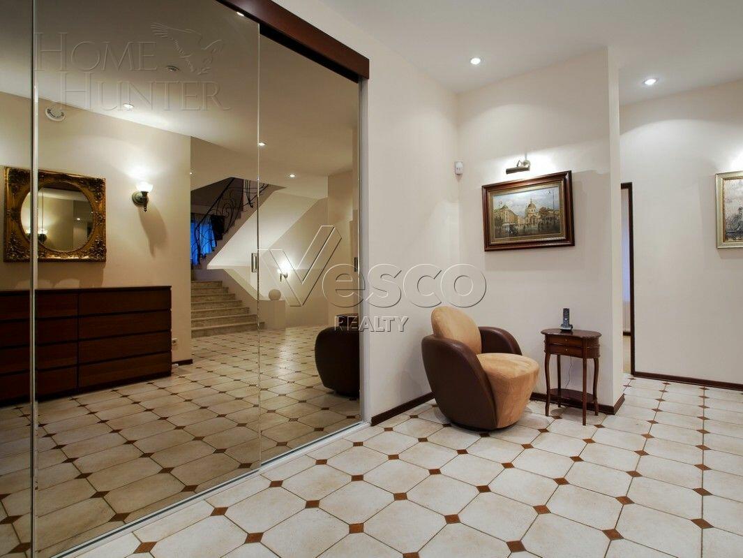 2-этажный коттедж 650 м² с отделкой