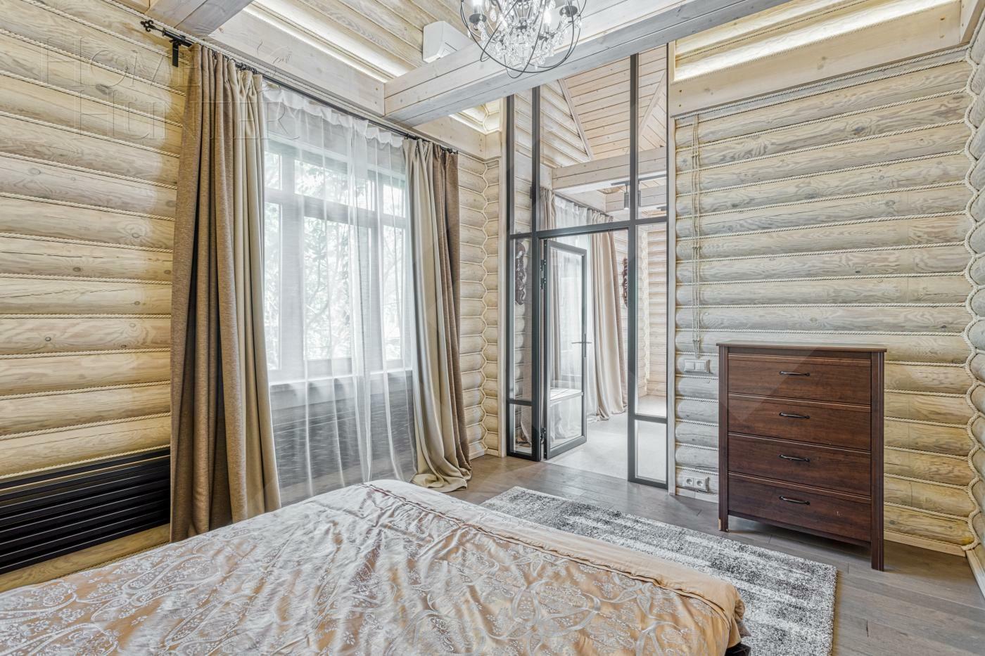 2-этажный коттедж 640 м² с отделкой