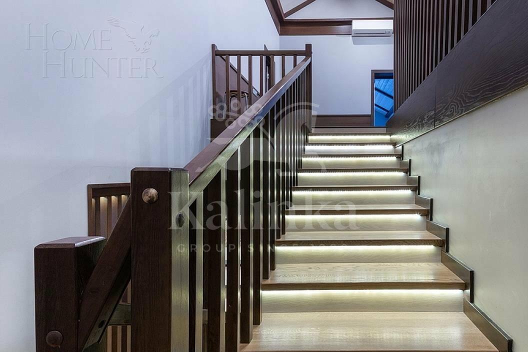 2-этажный коттедж 450 м² с отделкой