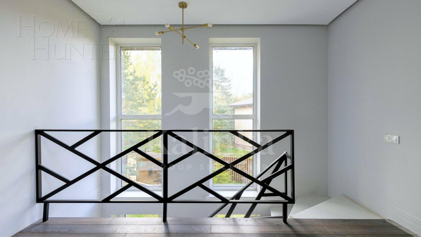 2-этажный коттедж 90 м² с отделкой