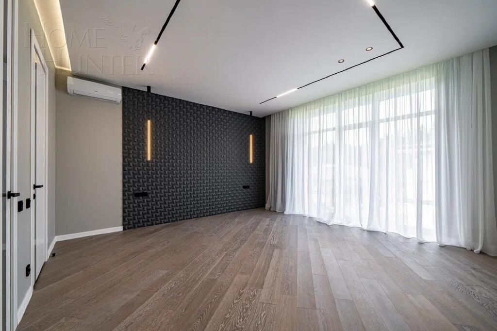 2-этажный коттедж 600 м² с отделкой
