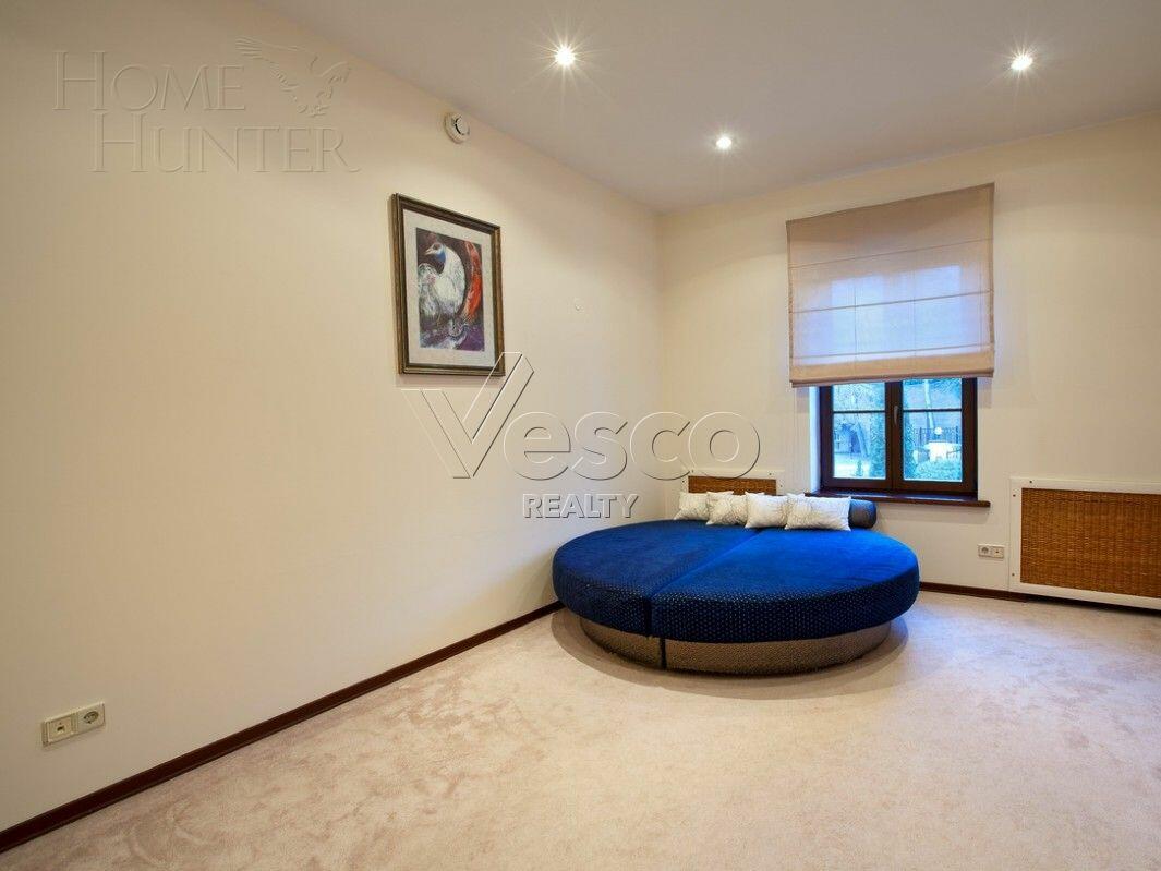 2-этажный коттедж 650 м² с отделкой