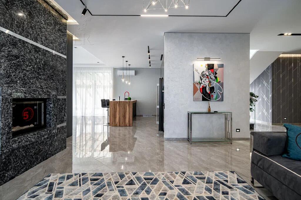 2-этажный коттедж 600 м² с отделкой