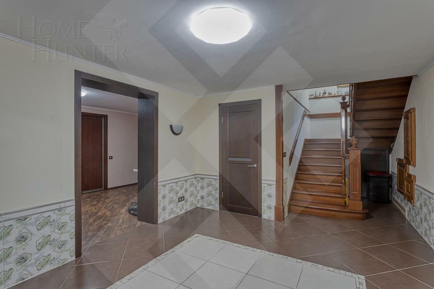 2-этажный коттедж 640 м² с отделкой