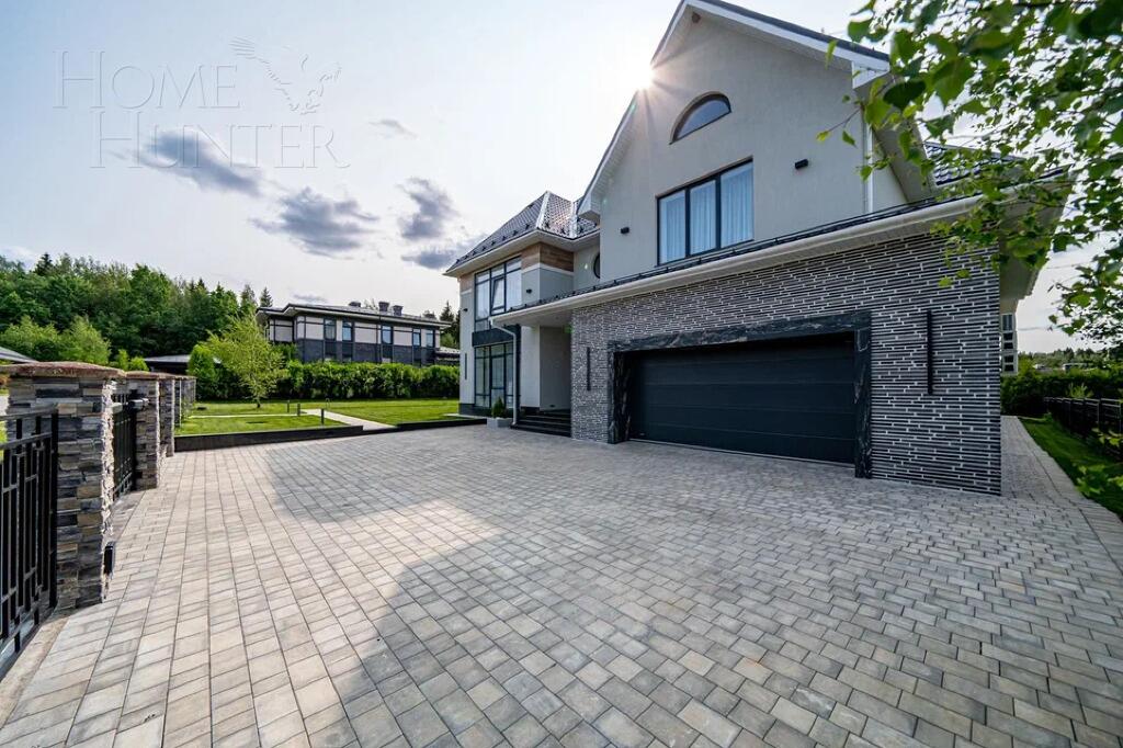2-этажный коттедж 600 м² с отделкой