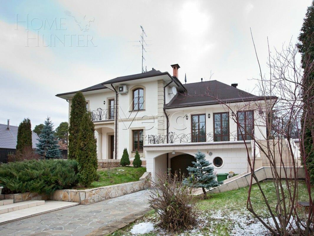 2-этажный коттедж 650 м² с отделкой