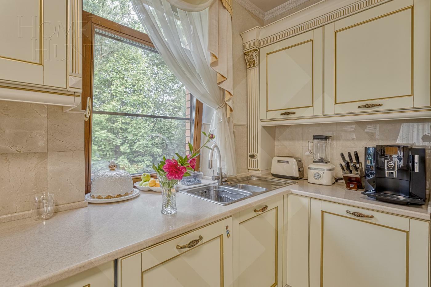 2-этажный коттедж 640 м² с отделкой