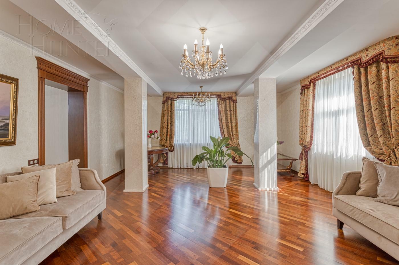 2-этажный коттедж 640 м² с отделкой