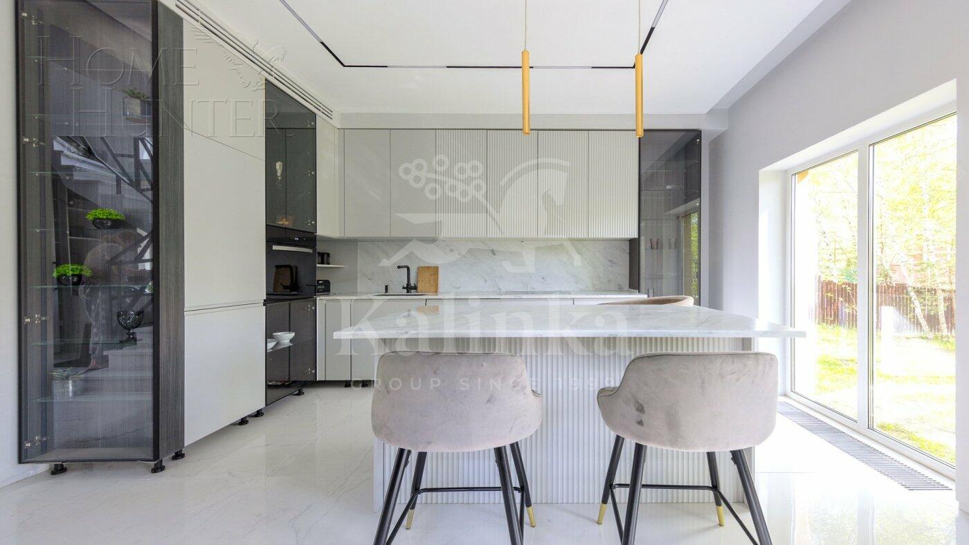 2-этажный коттедж 90 м² с отделкой