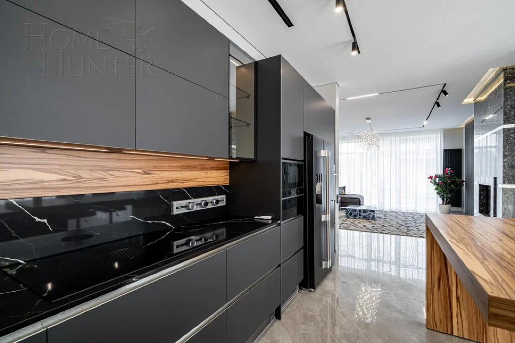 2-этажный коттедж 600 м² с отделкой