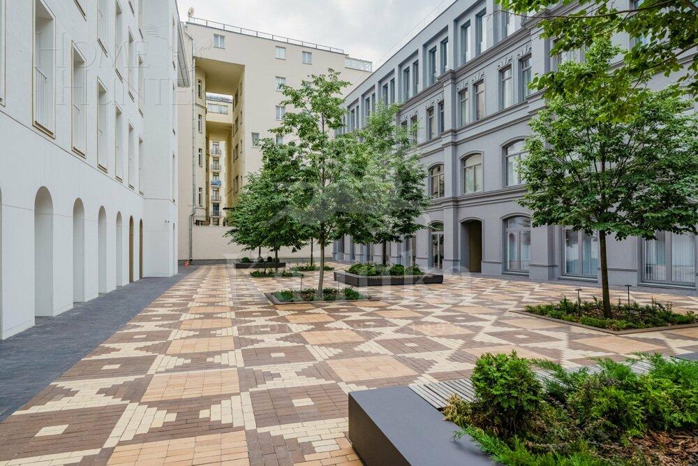 3-КОМН. КВАРТИРА С ОТДЕЛКОЙ 156 М² НА 2 ЭТАЖЕ