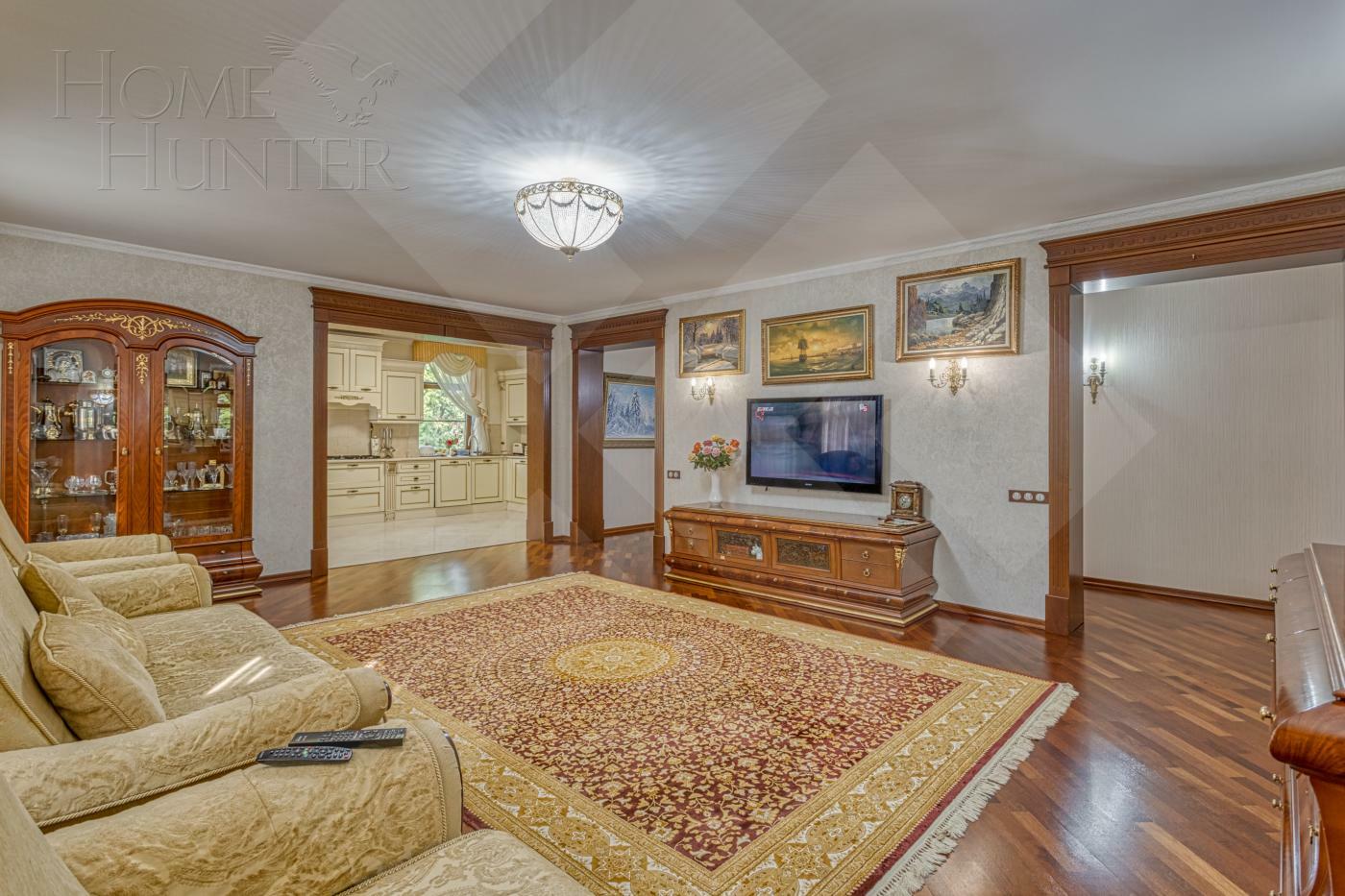 2-этажный коттедж 640 м² с отделкой