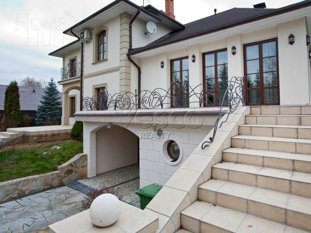 2-этажный коттедж 650 м² с отделкой