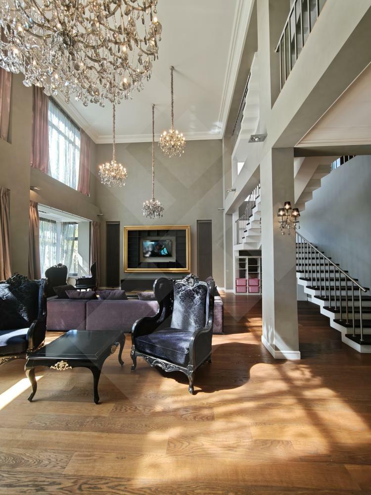 3-этажный коттедж 900 м² с отделкой