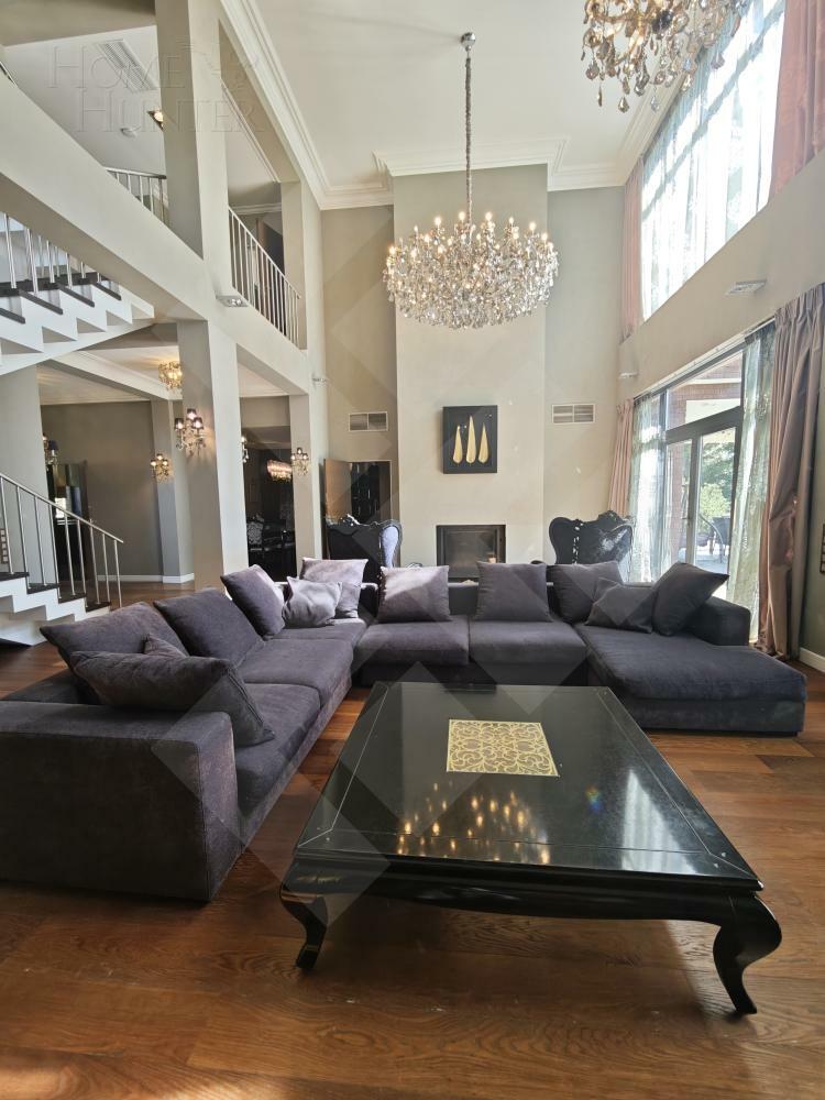 3-этажный коттедж 900 м² с отделкой