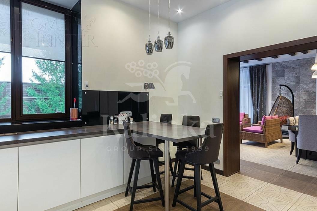 2-этажный коттедж 450 м² с отделкой