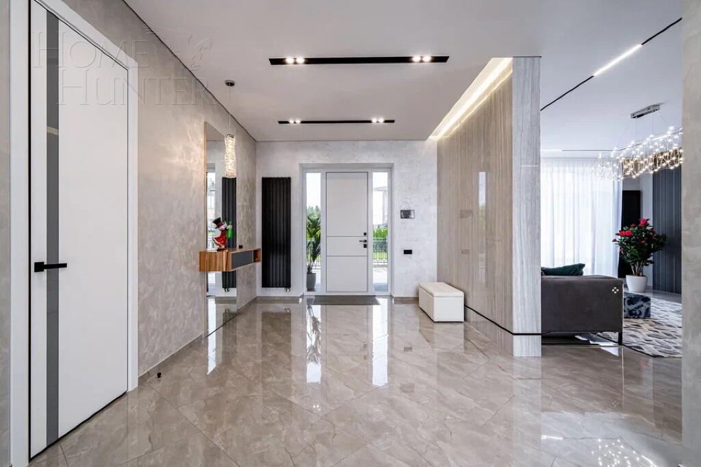 2-этажный коттедж 600 м² с отделкой