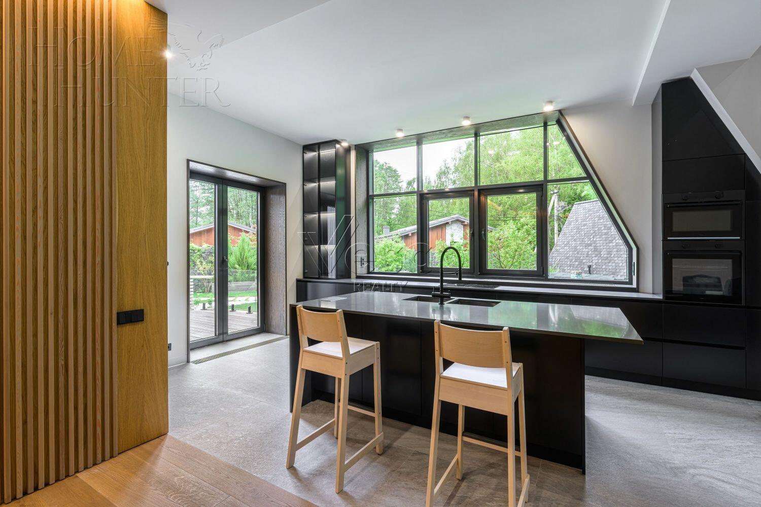 2-этажный коттедж 499 м² с отделкой