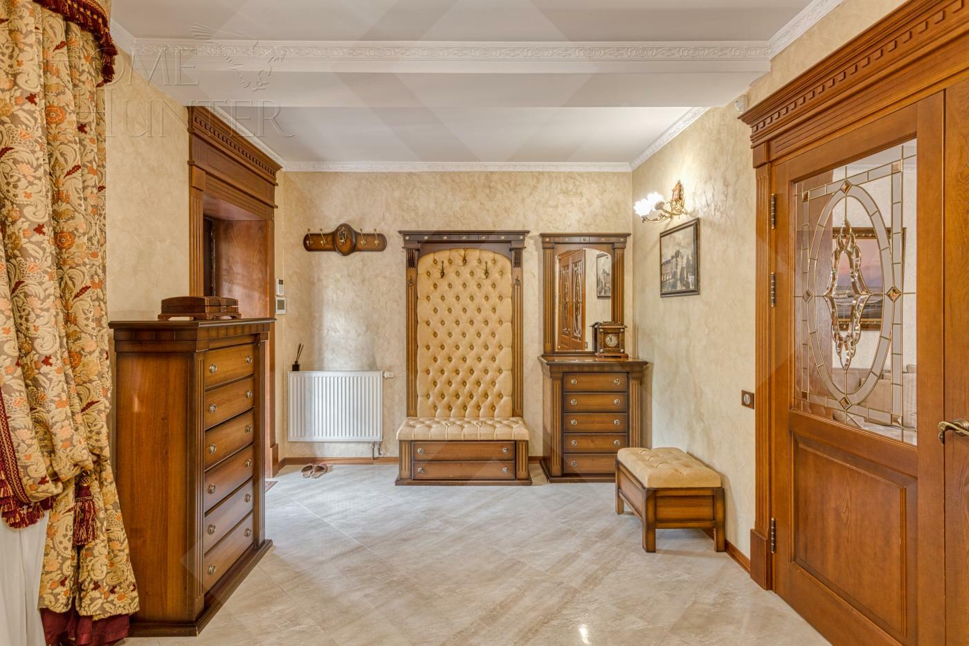 2-этажный коттедж 640 м² с отделкой