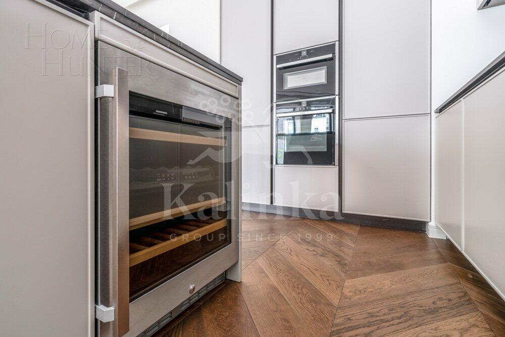 3-КОМН. КВАРТИРА С ОТДЕЛКОЙ 156 М² НА 2 ЭТАЖЕ