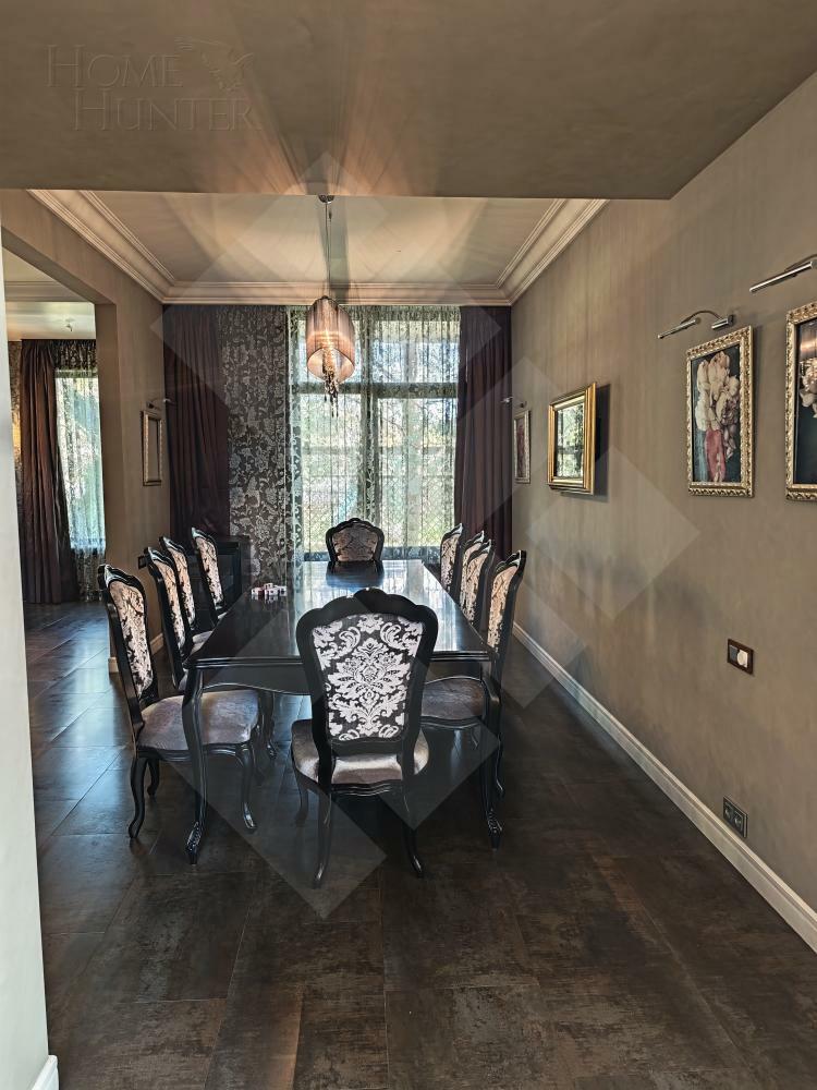 3-этажный коттедж 900 м² с отделкой