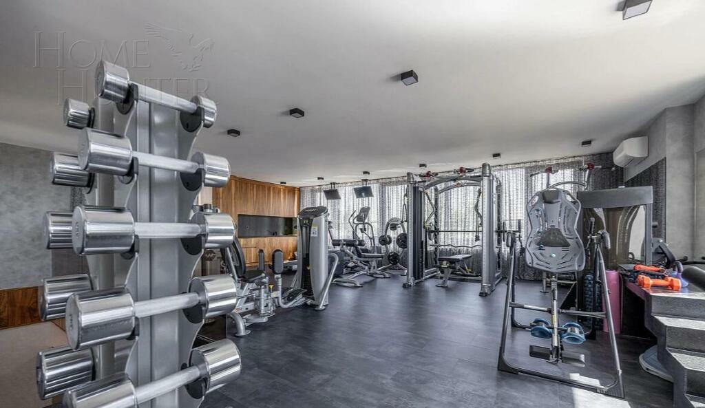 3-этажный коттедж 1 206 м² с отделкой