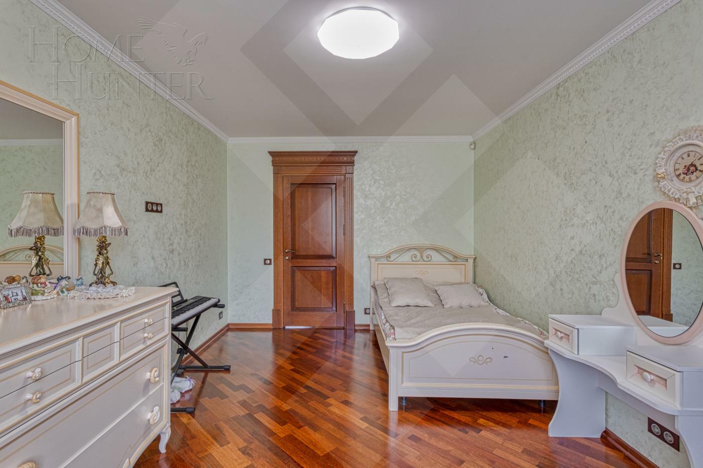 2-этажный коттедж 640 м² с отделкой