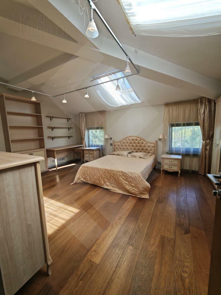 3-этажный коттедж 900 м² с отделкой